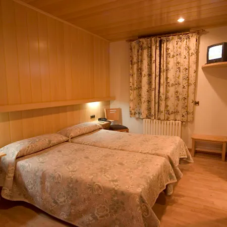 Sant Antoni Hotel *