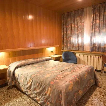Sant Antoni Hotel *