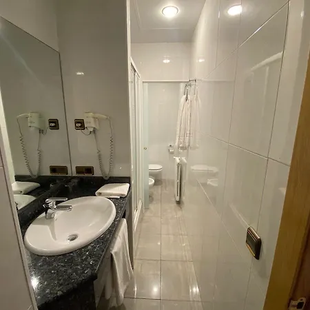 Sant Antoni Hotel *
